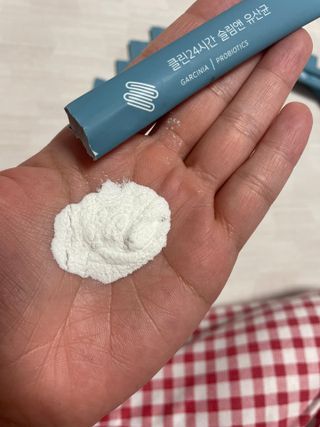클린24시간 슬림앤유산균 1박스 (3.5g X 15포) — 5점을 준 리뷰어가 2022년 10월 올린 사용 사진