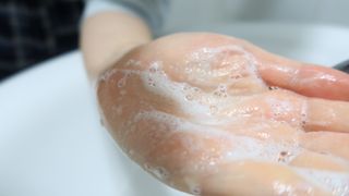 바디셀런스 벤토나이트 데일리 약산성 딥클렌징폼 120ml — 5점을 준 리뷰어가 2021년 12월 올린 사용 사진
