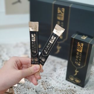 헬스업_천명진프리미엄홍삼스틱_10ml x 30포 — 5점을 준 리뷰어가 2021년 1월 올린 사용 사진