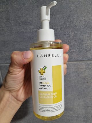 랑벨 내츄럴 딥 클렌징 오일 200ml (저자극 약산성 천연 클렌징) — 5점을 준 리뷰어가 2022년 5월 올린 사용 사진