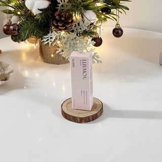 러브모아 향수 고체향수 승무원 고체향수 바르는 향수 니치향수 도손 우드세이지 앤 씨솔트 — 5점을 준 리뷰어가 2022년 12월 올린 사용 사진