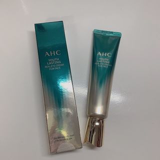 [NEW 탄력유턴 아이크림] AHC 유스 래스팅 리얼 아이크림 포 페이스 — 5점을 준 리뷰어가 2021년 2월 올린 사용 사진