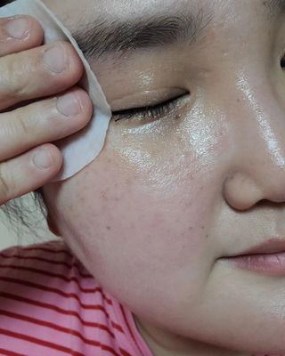 [후르디아] 눈시림없는 올영 립앤아이 리무버 — 5점을 준 리뷰어가 2024년 4월 올린 사용 사진