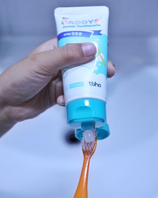 닥터데디스 안심불소 튼튼치약(청포도, 민트 중 택 1) 60g + 여행용 미니 치약 15g — 5점을 준 리뷰어가 2022년 8월 올린 사용 사진