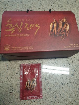 서울약사신협_프리미엄 6년근 홍삼진액_70mlx30포 — 5점을 준 리뷰어가 2021년 2월 올린 사용 사진