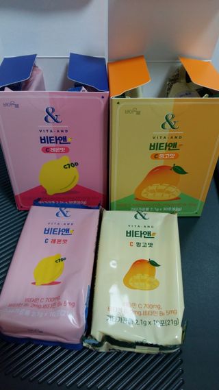 비타앤C 레몬맛, 망고맛 — 5점을 준 리뷰어가 2021년 7월 올린 사용 사진