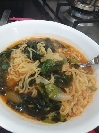 [풀무원] 자연은맛있다 정면, 백면, 홍면  세트 — 5점을 준 리뷰어가 2021년 4월 올린 사용 사진