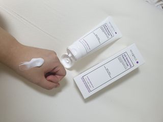 셀프 모이스처라이징 프로텍션 크림 셀프 모이스처라이징 프로텍션크림 — 5점을 준 리뷰어가 2022년 4월 올린 사용 사진