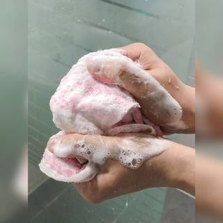 올리브 오일 스킨케어 컴퍼니 [OOSC] 향기로운 보습 로즈 제라늄 바디워시 500ml — 4.5점을 준 리뷰어가 2021년 5월 올린 사용 사진