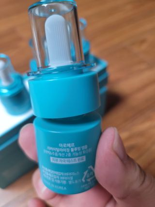 아로메르 리바이탈라이징 블루밍 앰플 10ml x 4ea — 5점을 준 리뷰어가 2021년 8월 올린 사용 사진