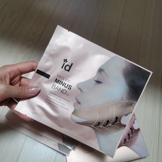 아이디플라코스메틱 아이디 페이스핏 마이너스 밴드 v2 — 5점을 준 리뷰어가 2021년 6월 올린 사용 사진
