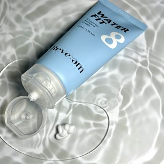 나우_ [리브엠]피부 속부터 겹겹이, 촘촘하게! 워터핏8중 수분착붙 크림 — 5점을 준 리뷰어가 2025년 2월 올린 사용 사진