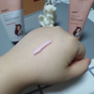 파시 FASCY 高保湿ハンドクリーム40ml+80ml セット — 5점을 준 리뷰어가 2021년 7월 올린 사용 사진