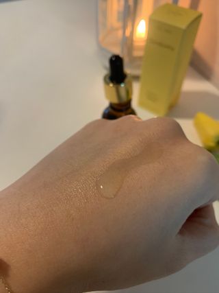 스킨큐어 산다화 비타민c 화이트닝 에센스 30ml — 5점을 준 리뷰어가 2024년 1월 올린 사용 사진