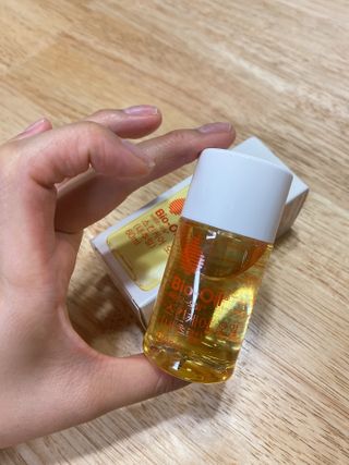 바이오오일 [바이오-오일] 스킨케어 오일 내추럴 60ml — 5점을 준 리뷰어가 2021년 6월 올린 사용 사진