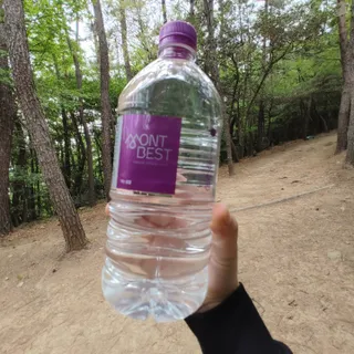 몽베스트 MONTBEST 1L 12입 — 5점을 준 리뷰어가 2022년 4월 올린 사용 사진
