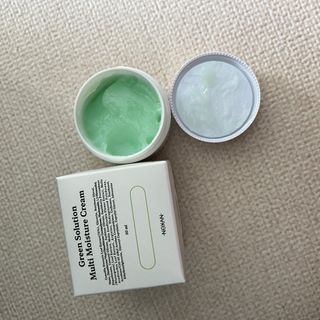 [녹산] 그린 솔루션 멀티 수분 앰플 + 그린 솔루션 멀티 수분크림 — 4점을 준 리뷰어가 2022년 11월 올린 사용 사진