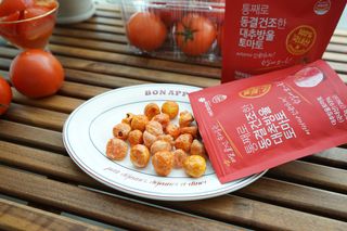 레드닥터 완숙토마토 + 통째로 동결건조한 대추방울토마토 — 5점을 준 리뷰어가 2022년 11월 올린 사용 사진
