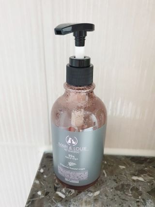 마리앤루이펫샴푸 [mari and louie pet shampoo] — 5점을 준 리뷰어가 2021년 5월 올린 사용 사진
