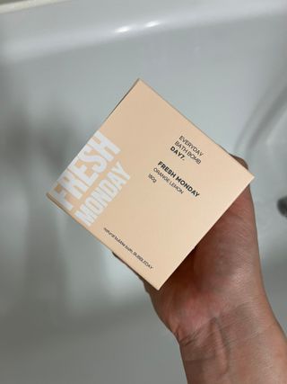 소담스퀘어 상암 Evreryday Bath Bomb Day7(에브리데이 배쓰밤 데이7) / 7종 중 2종 랜덤발송 — 5점을 준 리뷰어가 2022년 11월 올린 사용 사진