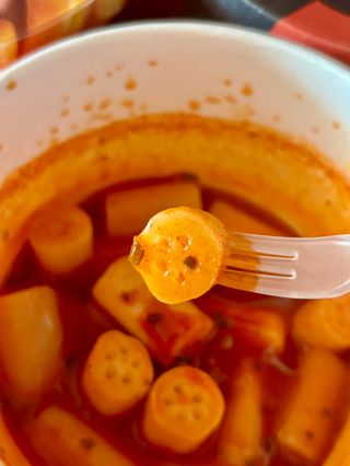 나우  [요리궁리] B타입 ( 매콤, 치즈, 매콤까르보 ) 꽃떡볶이 6개입 세트 — 5점을 준 리뷰어가 2025년 3월 올린 사용 사진