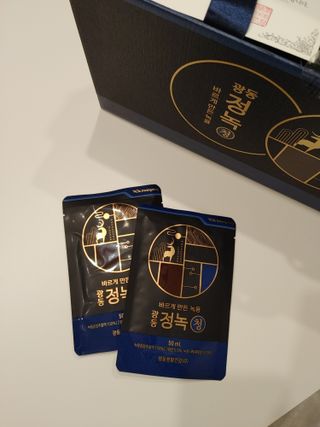 광동생활건강 [광동] 바르게 만든 녹용, 광동정녹청 30포. — 4.5점을 준 리뷰어가 2022년 1월 올린 사용 사진