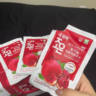 농업회사법인조은 유기농 석류 NFC 착즙주스 70ml 30포 — 5점을 준 리뷰어가 2021년 10월 올린 사용 사진