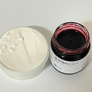 요그앤오트 그릭요거트 24 150g +  그릭요거트 48 150g + 블루베리 콤포트 — 5점을 준 리뷰어가 2022년 6월 올린 사용 사진