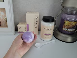 버블데이 아로마/과일 거품 입욕제 — 5점을 준 리뷰어가 2021년 7월 올린 사용 사진