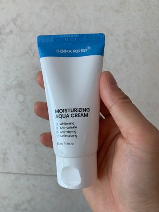 더마포레스트 모이스처라이징 아쿠아크림 / 수분크림 히알루론산 펩타이드 보습 미백 주름개선 — 5점을 준 리뷰어가 2021년 6월 올린 사용 사진