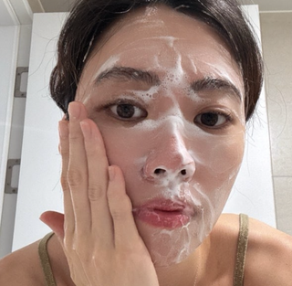 나우 [리브엠] 화해 1등 클렌징 파우더! 모공&피지 말끔순삭 — 4.5점을 준 리뷰어가 2025년 1월 올린 사용 사진