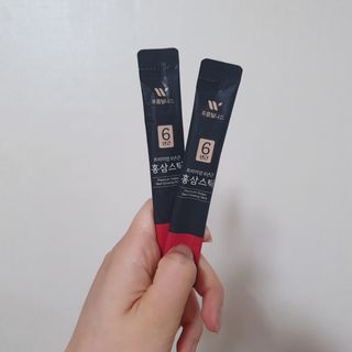 [푸름웰니스] 프리미엄 6년근 홍삼스틱 3mg x 100포 — 5점을 준 리뷰어가 2022년 4월 올린 사용 사진