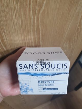 산수시 아쿠아 베네핏 24h 수부지 물광 속건조 수분크림 50ml — 5점을 준 리뷰어가 2021년 7월 올린 사용 사진