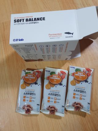 씨디랩 속이 편한 강아지 사료 소프트발란스 기호성 좋은 발효사료 피부와 위장 관절과 위장 — 5점을 준 리뷰어가 2021년 3월 올린 사용 사진