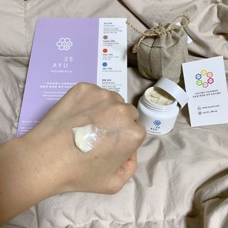 AYU25[아유트웬티파이브]다마스크로즈워터 베이스 천연 수분 촉촉 크림 — 3.5점을 준 리뷰어가 2021년 4월 올린 사용 사진