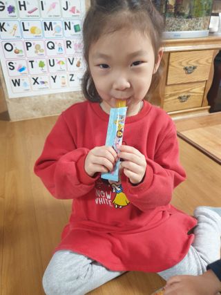 다나음 셀렌에 빠진 아연면역젤리 열대과일맛+사과맛 — 5점을 준 리뷰어가 2021년 3월 올린 사용 사진