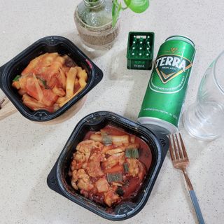 한성기업 무볼레 닭떡볶이+해물떡볶이 2종 세트 — 5점을 준 리뷰어가 2021년 10월 올린 사용 사진