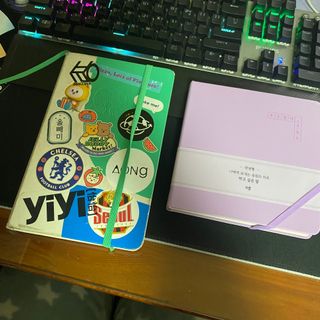 리훈 2023년 하고싶은말 다이어리 만년형(세로/가로) — 5점을 준 리뷰어가 2022년 11월 올린 사용 사진