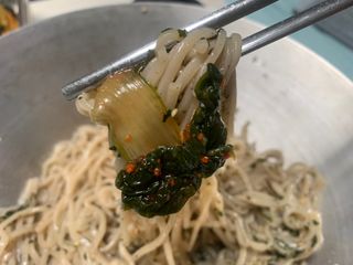 [한면원] 메밀막국수 2팩 [4인분] — 3.5점을 준 리뷰어가 2022년 7월 올린 사용 사진
