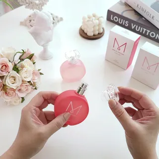 자연스러운 샴푸향이 나는 메블릭퍼퓸 케라 50ml +상큼달달한 라즈베리향이 나는 메블릭퍼퓸 라즈베리 50ml — 5점을 준 리뷰어가 2022년 9월 올린 사용 사진