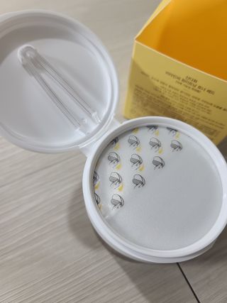 산다화 비타민씨 화이트닝 토너 패드 — 5점을 준 리뷰어가 2023년 9월 올린 사용 사진