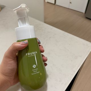 [후르디아] 아보카도 약산성 비건 여성 청결제 — 5점을 준 리뷰어가 2021년 7월 올린 사용 사진