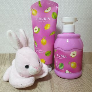 [후르디아] 과즙 뿜뿜_모과 바디워시+바디에센스 세트 — 5점을 준 리뷰어가 2021년 2월 올린 사용 사진