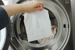 [이즈라이프코스메틱] 퍼퓸 드라이어 시트 히노끼향  or 블랑향 2중 택1 30매 — 4점을 준 리뷰어가 2021년 5월 올린 사용 사진
