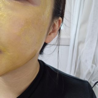 스킨클로저 바르바 프리미엄 골드리프팅팩 바르바 골드리프팅팩 — 5점을 준 리뷰어가 2023년 1월 올린 사용 사진