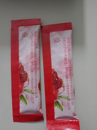 헬스업_쁘띠쁘띠석류콜라겐젤리_20g x 14포 — 5점을 준 리뷰어가 2021년 1월 올린 사용 사진