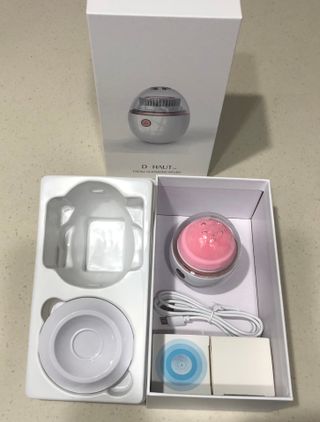 디하우트 랩 디하우트랩 클렌징 피부관리기 진동클렌저 실리콘+2종 인조모 브러시 — 5점을 준 리뷰어가 2021년 11월 올린 사용 사진