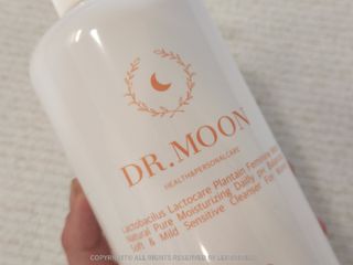 프리[닥터문] 유산균 락토케어 질경초 여성청결제 1000ml (젤타입) — 5점을 준 리뷰어가 2022년 5월 올린 사용 사진