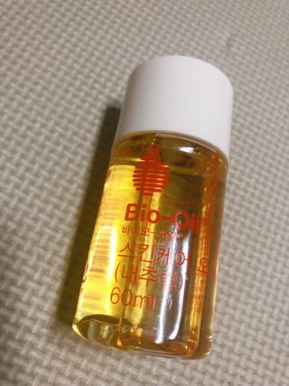 바이오오일 [바이오-오일] 스킨케어 오일 내추럴 60ml — 3점을 준 리뷰어가 2021년 5월 올린 사용 사진