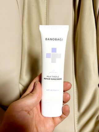 바노바기 코스메틱 바노바기 밀크씨슬 리페어 시카 선스크린 플러스 50ml — 5점을 준 리뷰어가 2023년 3월 올린 사용 사진